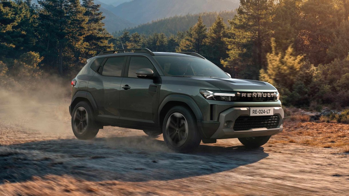Renault Duster E-Tech en un camino de montaña